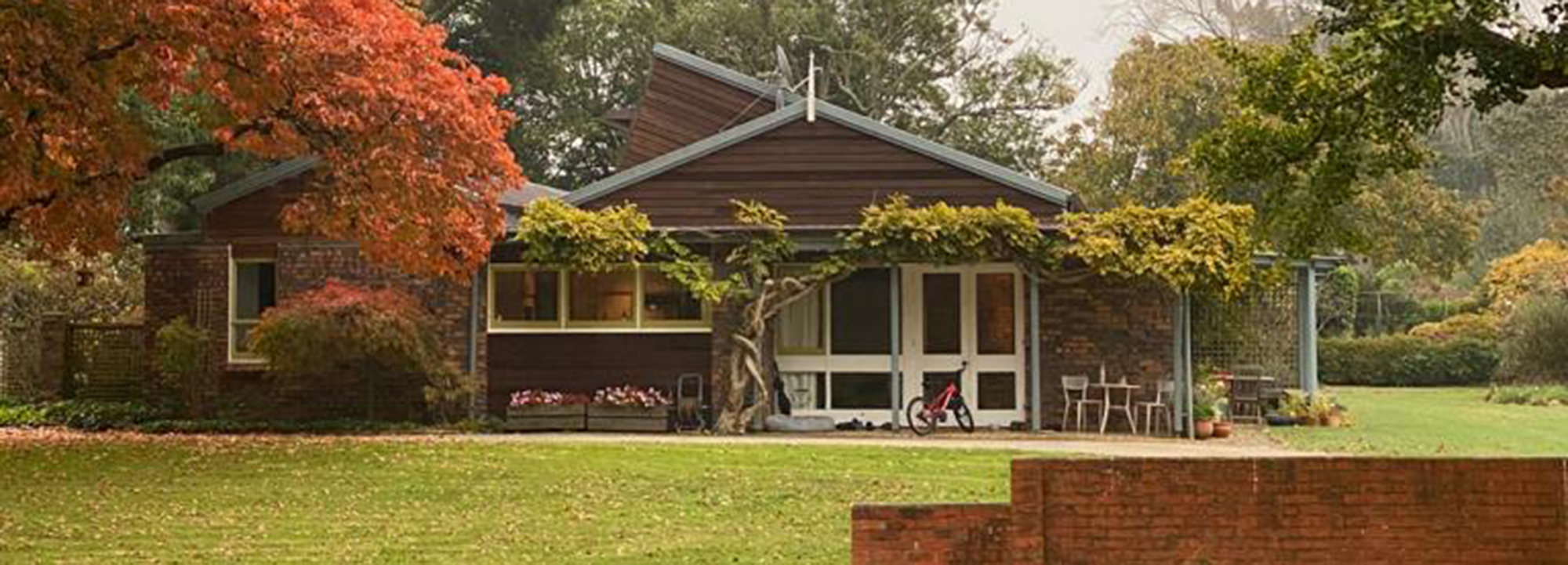 Mid century farmhouse gets HMOA makeover