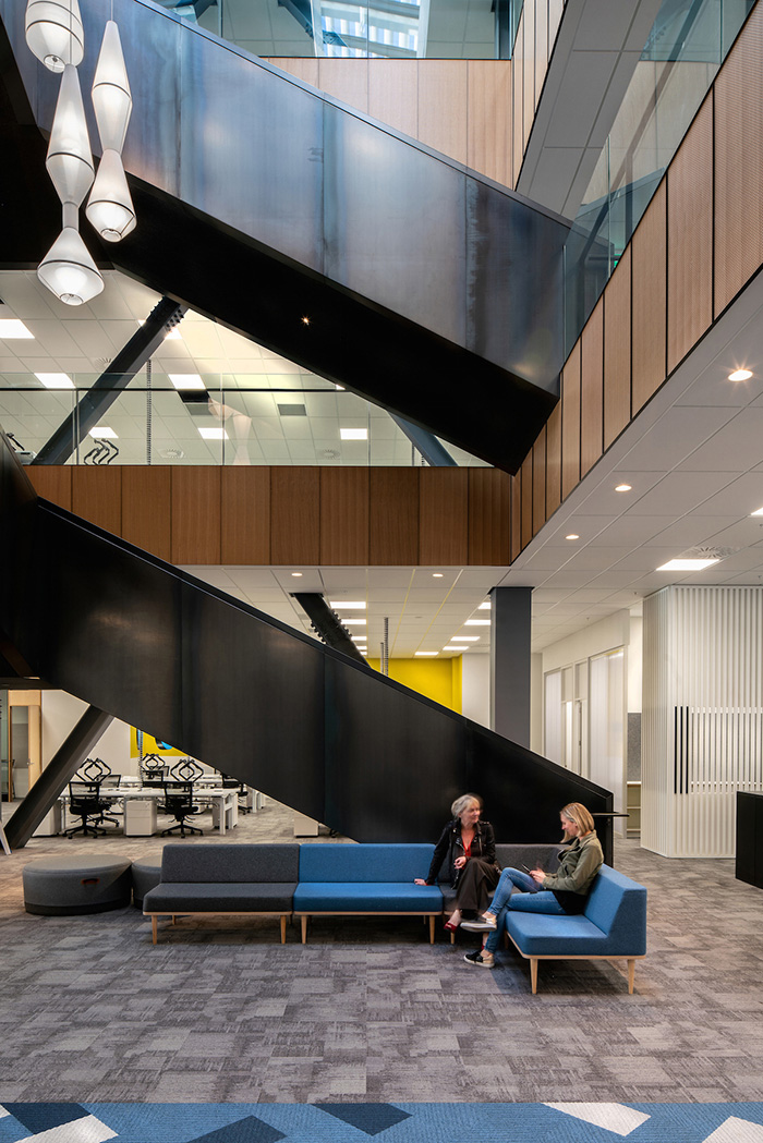 FNZ stair and seating