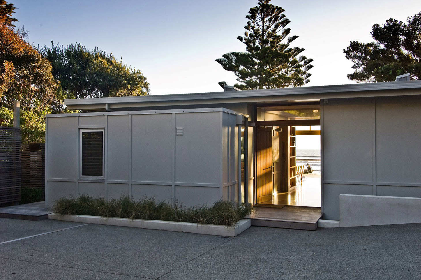 Raumati Beach House - Entry. Wellington architect