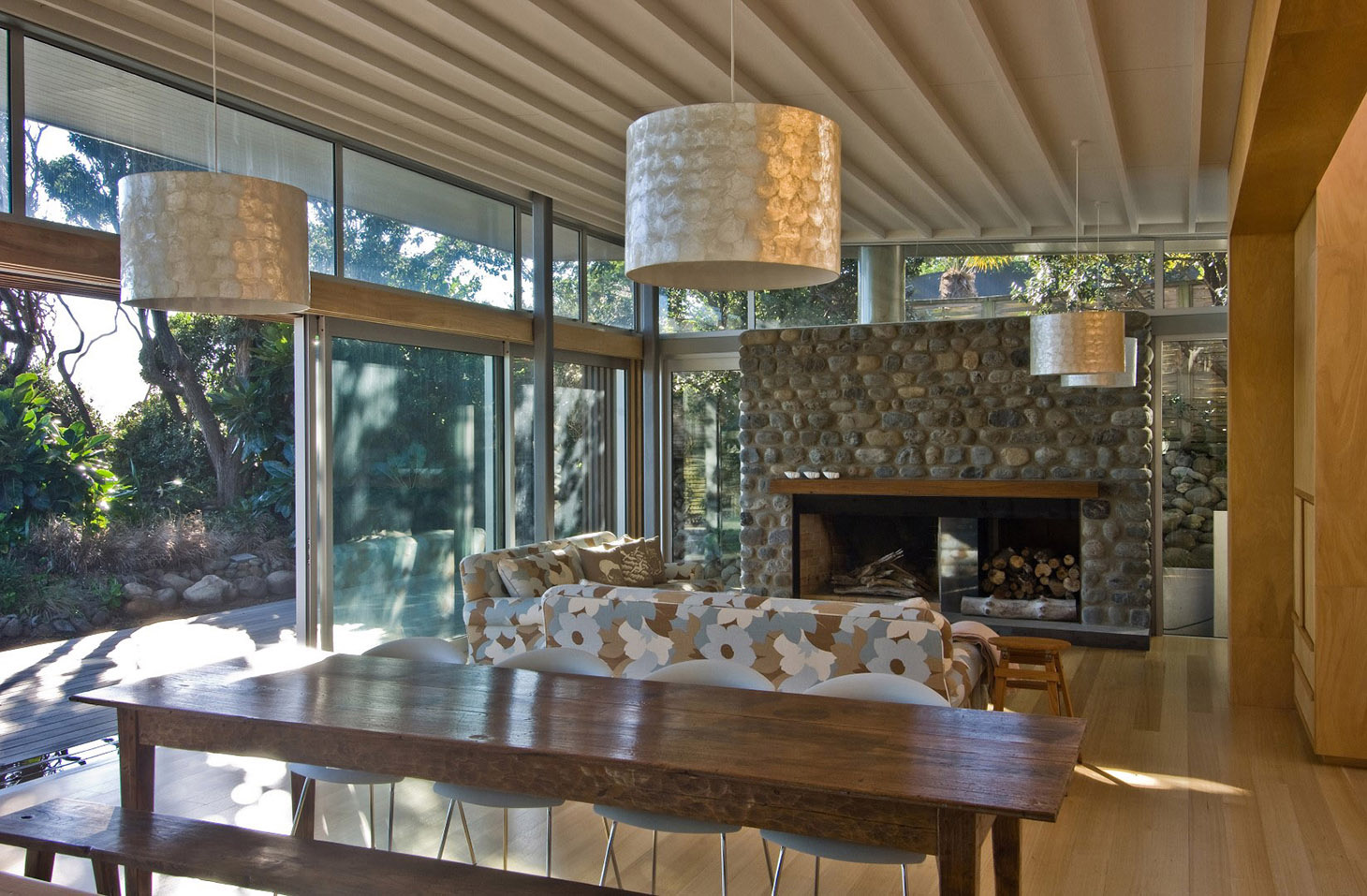 Raumati Beach House - Living Space. Wellington architect